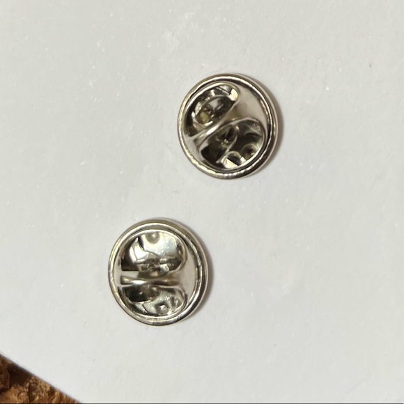 Cute FRENCH KISS pins - Picture 4 of 6